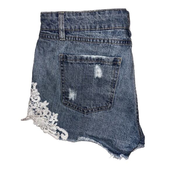 Harper Women's‎ Denim Jean Shorts Lace Accents Boho Size 28 Distressed Bohemian - Picture 7 of 9